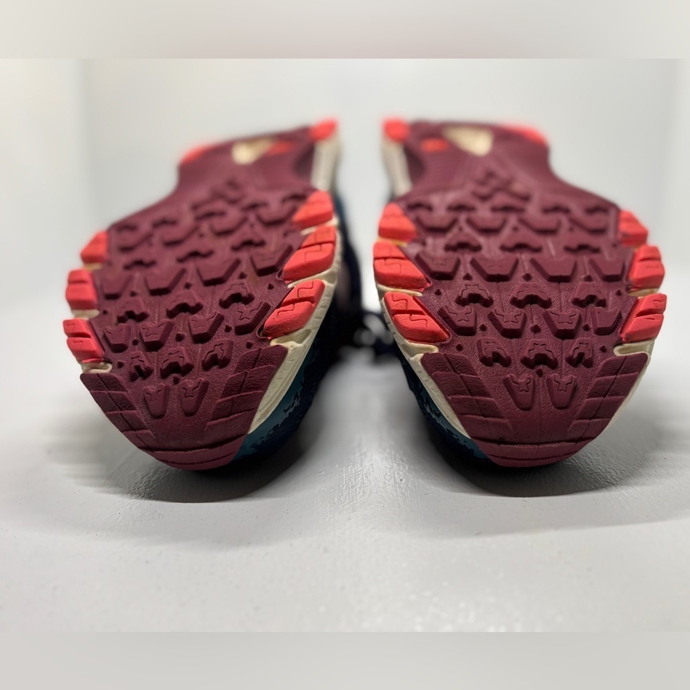 New Balance 510 youth trail running shoe in Navy and Pink size 4.5Y - Picture 8 of 12